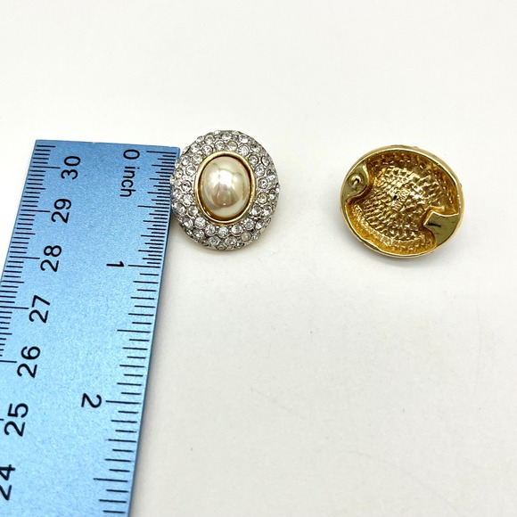 Faux Pearl Rhinestone Earrings‎ Gold Tone Studded Button - Picture 4 of 5